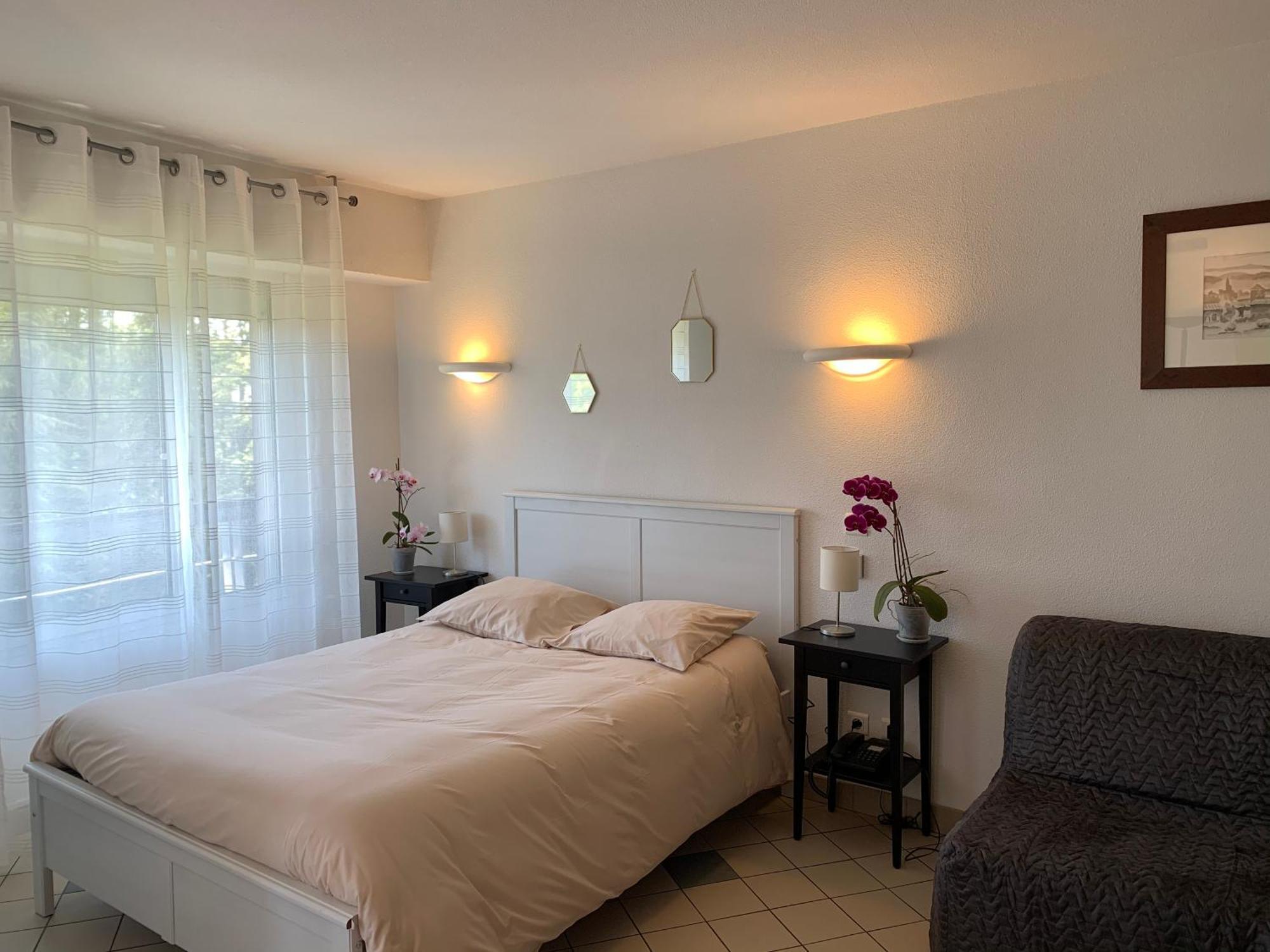 Residence "Les Fontaines" Des Thermes De 卡斯特拉韦迪藏 外观 照片